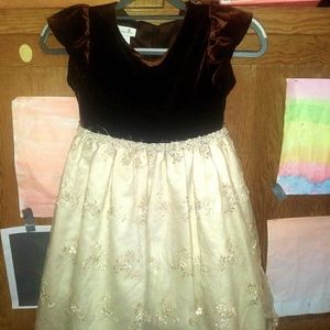 Girls dress